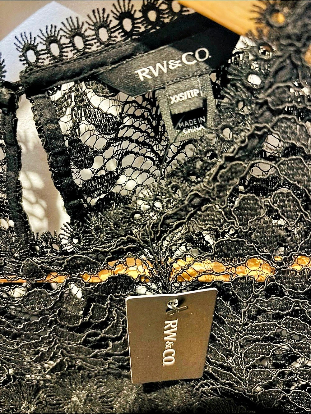 RW&CO. Black Lace Short Sleeve Blouse Size XXS NWT